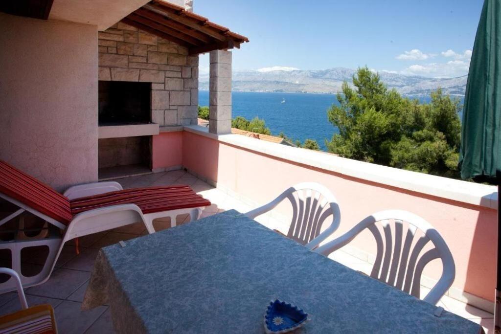 Apartments Damir - 80 M From Beach بوستيرا المظهر الخارجي الصورة