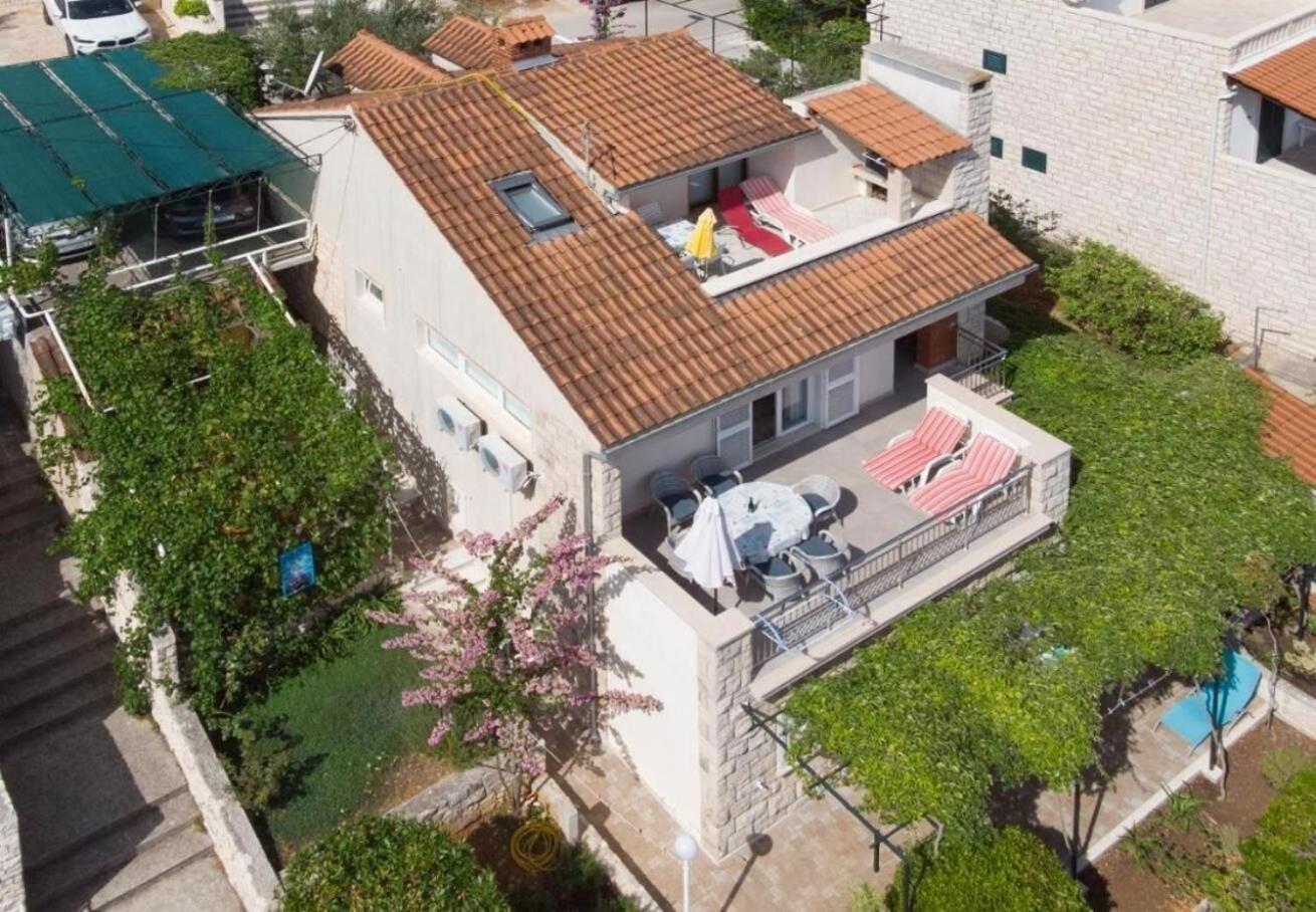 Apartments Damir - 80 M From Beach بوستيرا المظهر الخارجي الصورة
